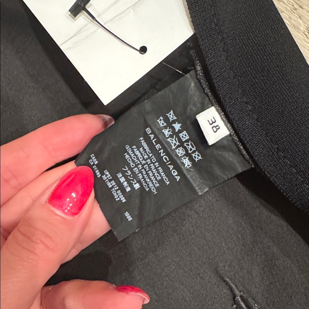 Vintage Balenciaga Black Leather Pencil Skirt Size 38 - Picture 9 of 14